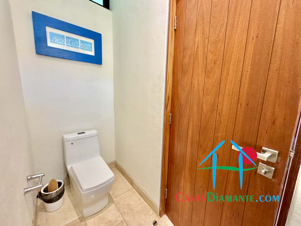 Delta 6 - Baño de visitas 2